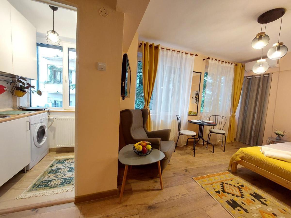 Laroka House Cosy Studio Universitate Bukarest Eksteriør billede