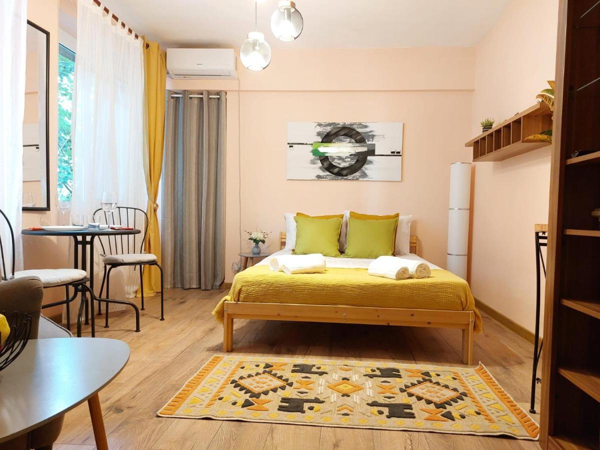 Laroka House Cosy Studio Universitate Bukarest Eksteriør billede