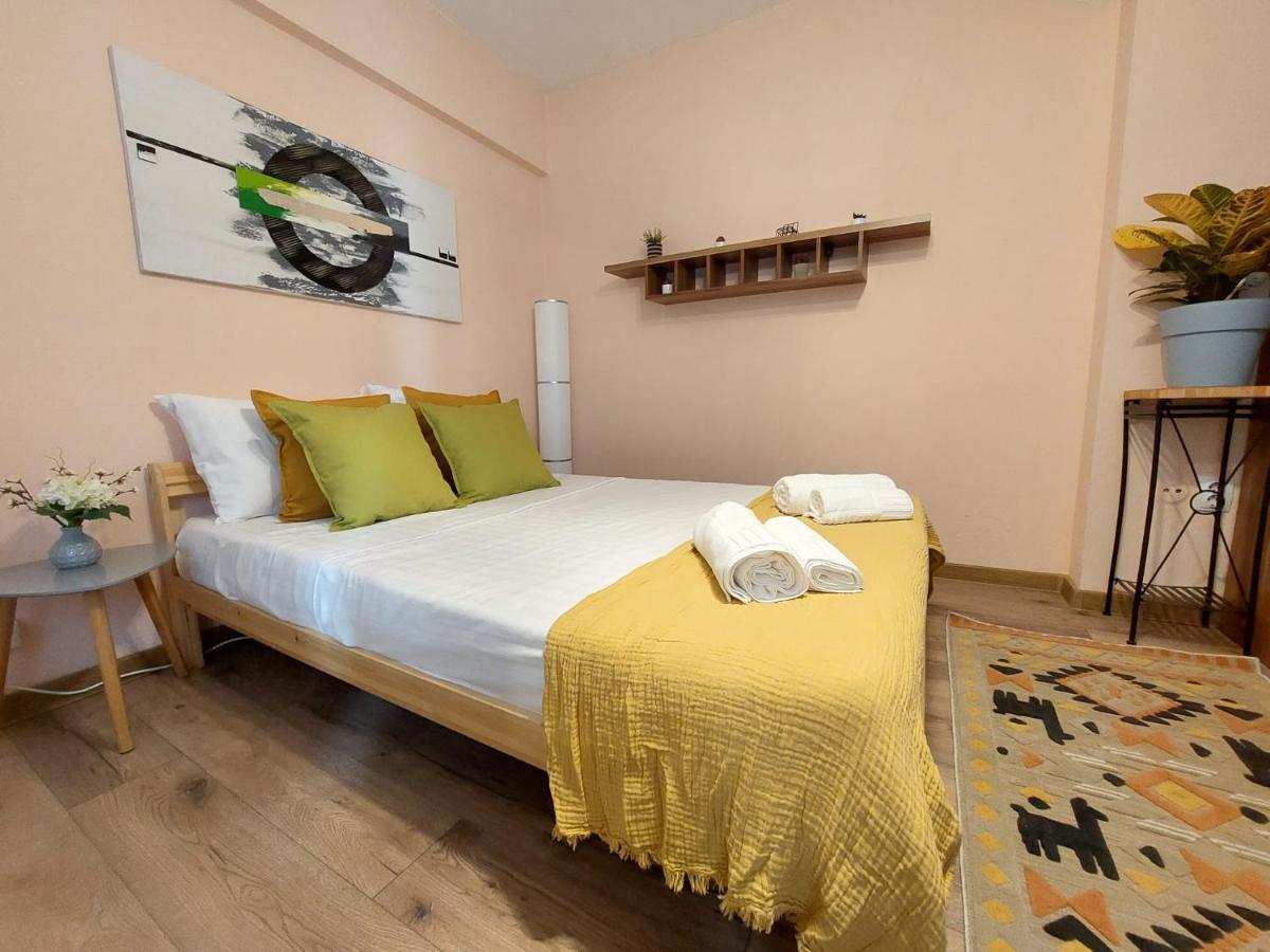 Laroka House Cosy Studio Universitate Bukarest Eksteriør billede